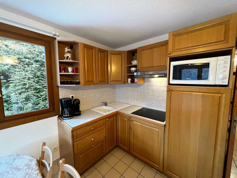 _clients_227345002_photos_143e_37678216