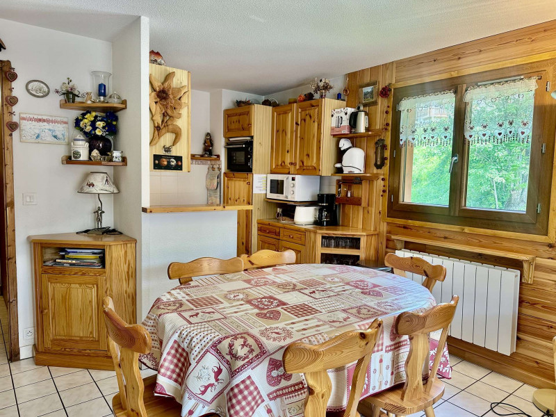 _clients_227345002_photos_14c_36677832