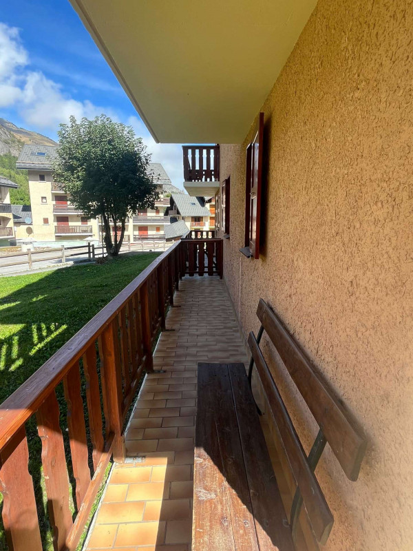 _clients_227345002_photos_152j_39214738
