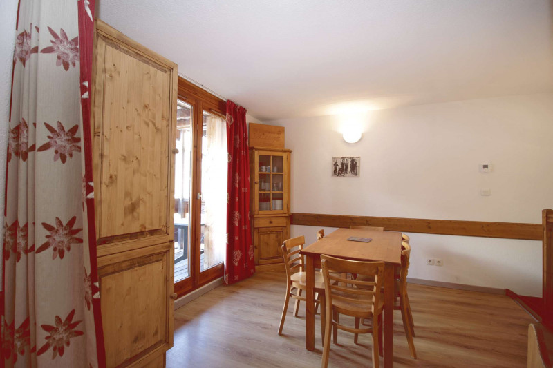 _clients_227345002_photos_17c_37131611