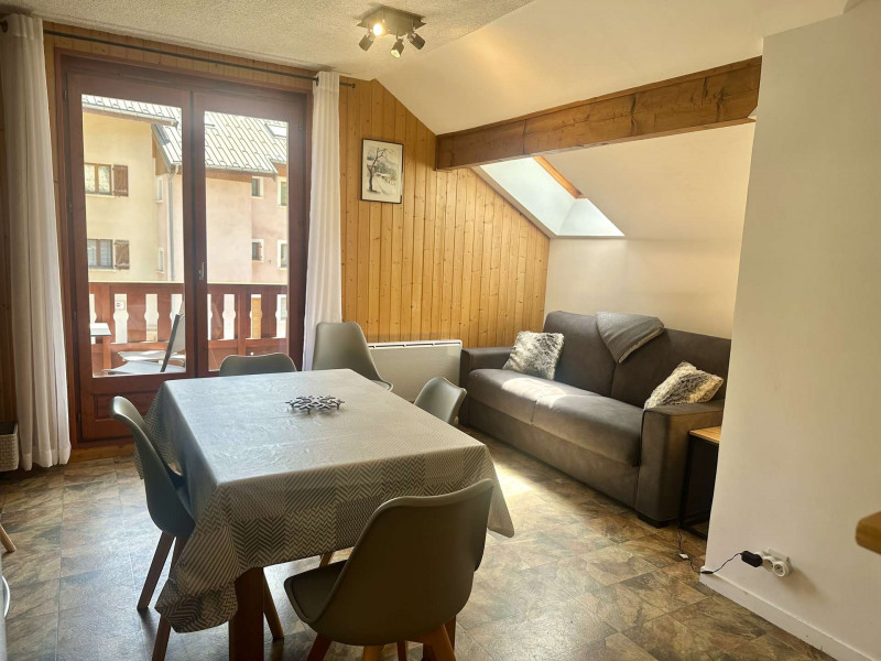 _clients_227345002_photos_24a_37691701 _clients_227345002_photos_24a_37691701