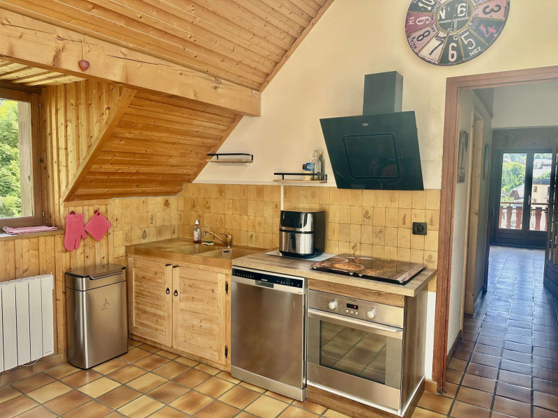 _clients_227345002_photos_38d_37042969