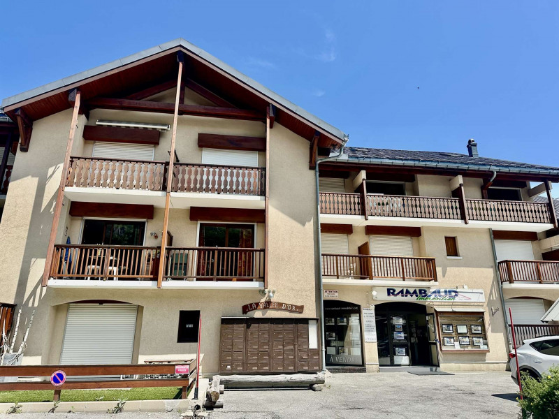 _clients_227345002_photos_3m_37153847 _clients_227345002_photos_3m_37153847