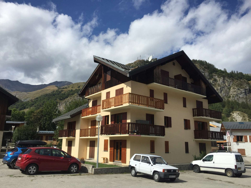 _clients_227345002_photos_42m_37532805 _clients_227345002_photos_42m_37532805