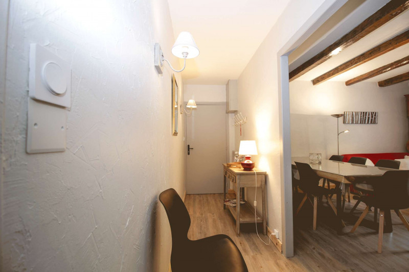 _clients_227345002_photos_63k_37153982