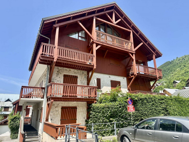 _clients_227345002_photos_64p_37410319