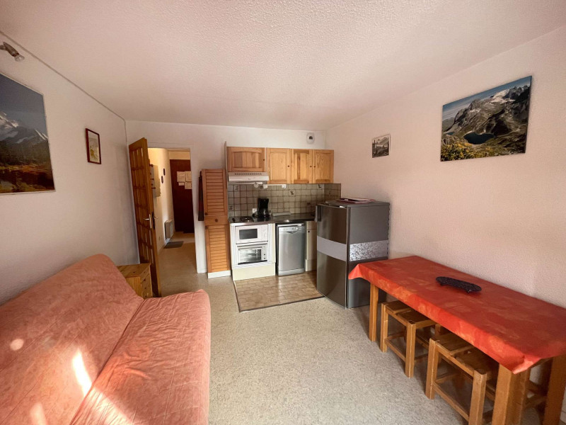 _clients_227345002_photos_73b_36208799