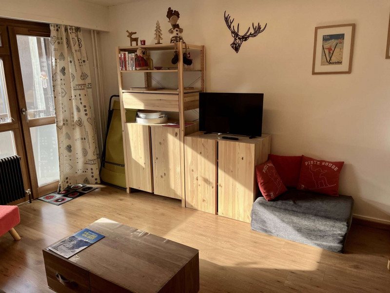 _clients_227345002_photos_79d_37154075