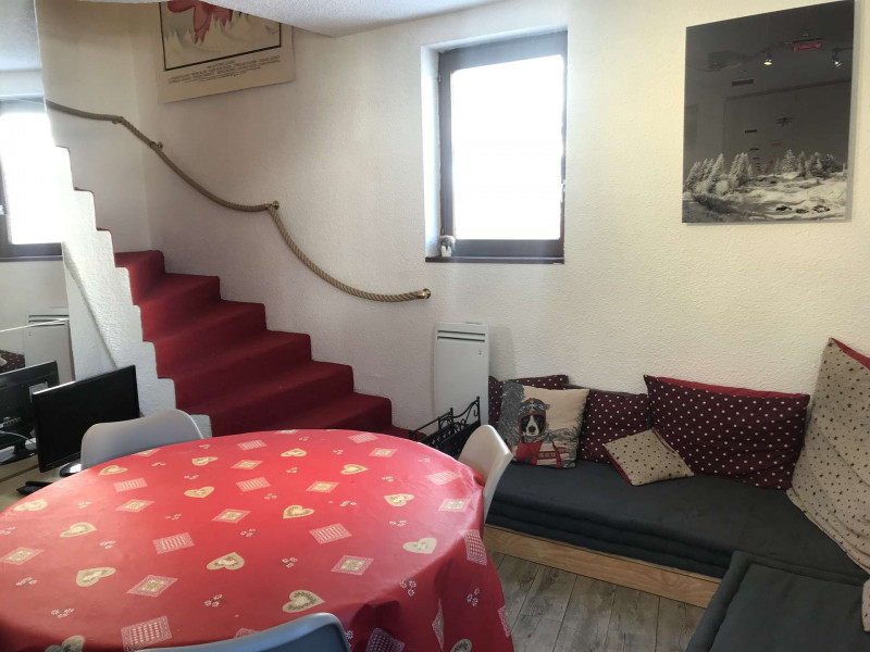 _clients_227345002_photos_84d_37577941