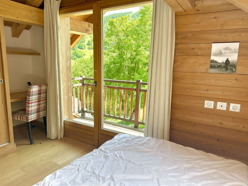 _clients_227345002_photos_86k_39054419