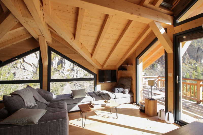 _clients_227345002_photos_96c_37198548