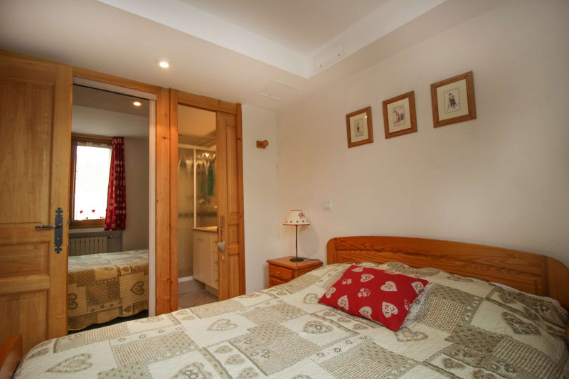 _clients_227345002_photos_97f_37209679 _clients_227345002_photos_97f_37209679