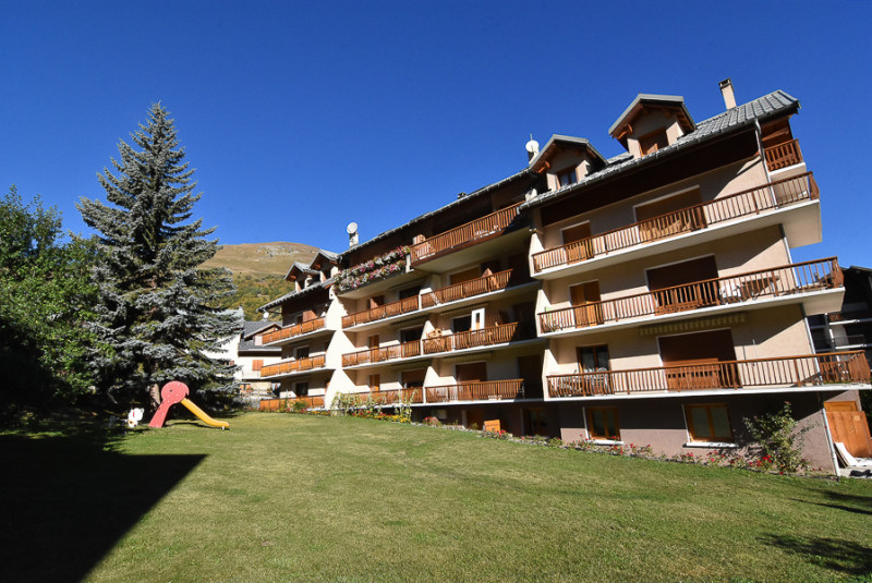 VUE 5 ETE  LES CHARDONNETS - VALLOIRE CENTRE