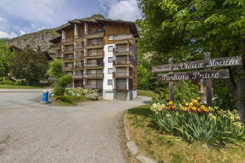 VUE 3 ETE LE VIEUX MOULIN - VALLOIRE CENTRE