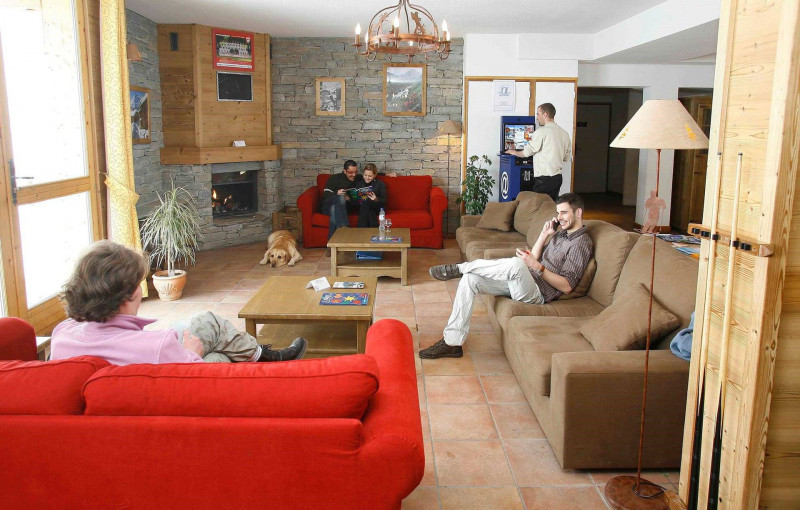 ACCUEIL SALON - LES CHALETS DE LA VALLEE D'OR ODALYS - VALLOIRE LES CHARBONNIERES ACCUEIL SALON - LES CHALETS DE LA VALLEE D'OR ODALYS - VALLOIRE LES CHARBONNIERES