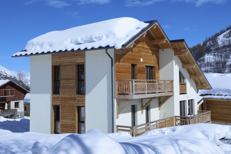 VUE 1 LES CHALETS DU GRAND GALIBIER - VALLOIRE LES VERNEYS - VALLOIRE RESERVATIONS VUE 1 LES CHALETS DU GRAND GALIBIER - VALLOIRE LES VERNEYS - VALLOIRE RESERVATIONS
