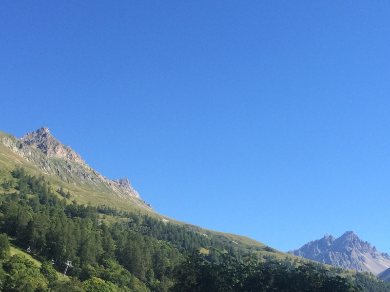 VUE SUR LES MONTAGNES - LES CHALETS DU GRAND GALIBIER - VALLOIRE VUE SUR LES MONTAGNES - LES CHALETS DU GRAND GALIBIER - VALLOIRE