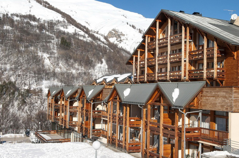 VUE 1 LE HAMEAU DE VALLOIRE - VALLOIRE LES CHOSEAUX - VALLOIRE RESERVATIONS VUE 1 LE HAMEAU DE VALLOIRE - VALLOIRE LES CHOSEAUX - VALLOIRE RESERVATIONS