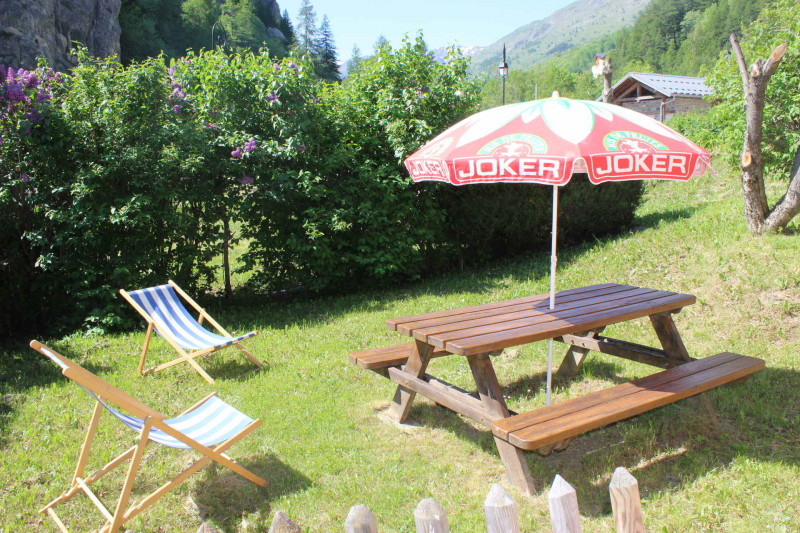 JARDIN CHALET L'ANDORSE - VALLOIRE LA BORGE JARDIN CHALET L'ANDORSE - VALLOIRE LA BORGE