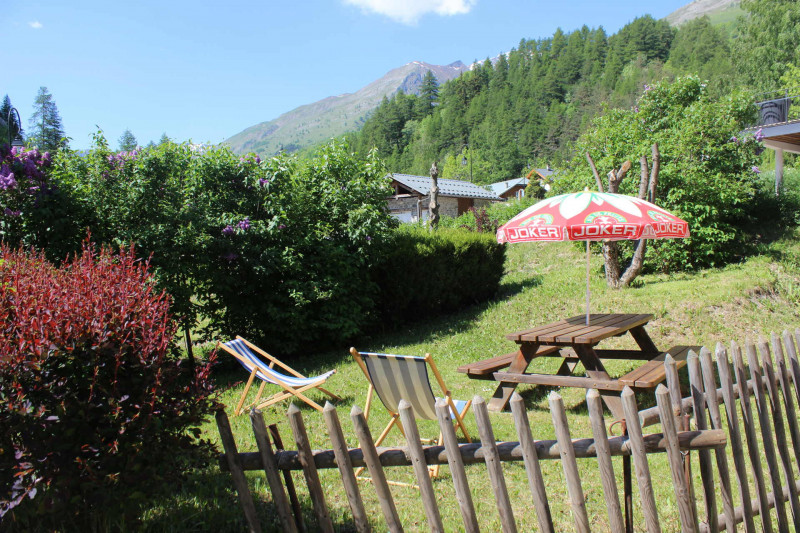 JARDIN CHALET L'ANDORSE - VALLOIRE LA BORGE JARDIN CHALET L'ANDORSE - VALLOIRE LA BORGE