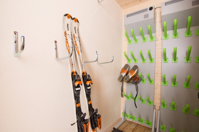 LOCAL A SKIS SECHE-CHAUSSURES CHALET LE SANDEMA - SEJOUR SKI - CHALET LE SANDEMA - VALLOIRE LOCAL A SKIS SECHE-CHAUSSURES CHALET LE SANDEMA - SEJOUR SKI - CHALET LE SANDEMA - VALLOIRE