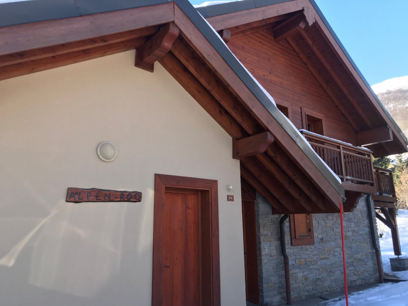 ENTREE CHALET ALPEN ROC - VALLOIRE LA GRAND VY - VALLOIRE RESERVATIONS