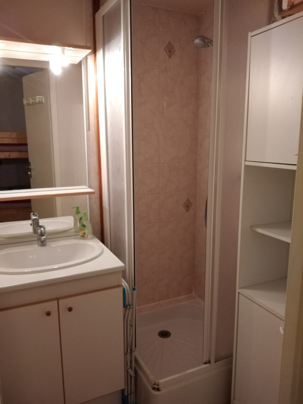 SALLE D'EAU-  APPARTEMENT CROIX DU SUD 220- CLOS DES ETOILES - VALLOIRE CENTRE SALLE D'EAU-  APPARTEMENT CROIX DU SUD 220- CLOS DES ETOILES - VALLOIRE CENTRE