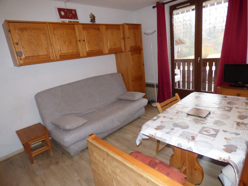 SALON - STUDIO EDEN VAL 4 - VALLOIRE CENTRE - VALLOIRE RESERVATIONS SALON - STUDIO EDEN VAL 4 - VALLOIRE CENTRE - VALLOIRE RESERVATIONS