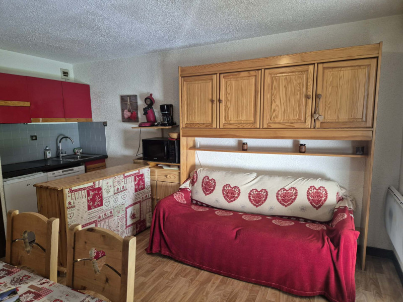 SALON/SALLE A MANGER - STUDIO CRETES 110 - VALLOIRE CENTRE - VALLOIRE RESERVATIONS
