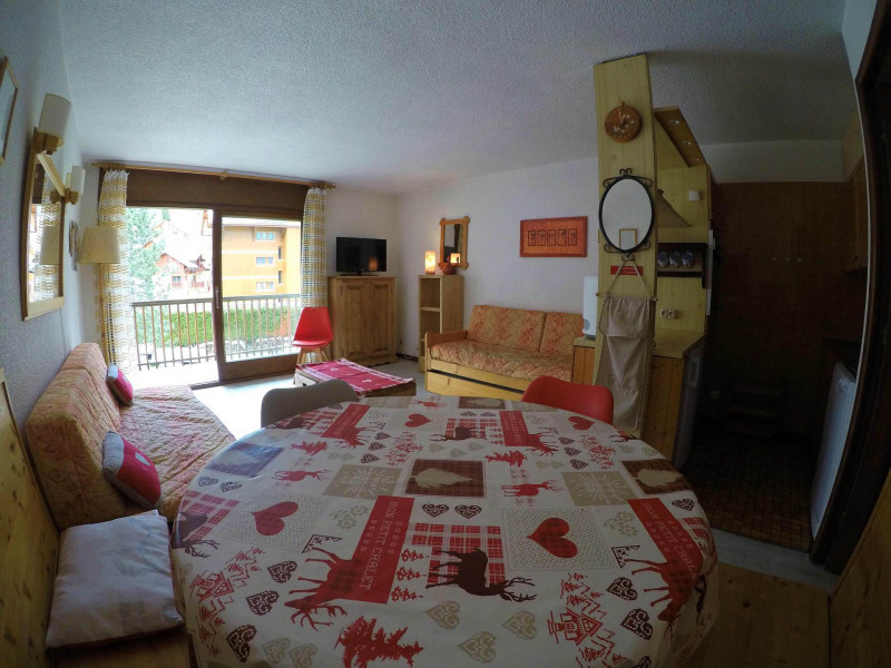 SEJOUR - APPARTEMENT LE PRAZ 13 - VALLOIRE CENTRE - VALLOIRE RESERVATIONS SEJOUR - APPARTEMENT LE PRAZ 13 - VALLOIRE CENTRE - VALLOIRE RESERVATIONS