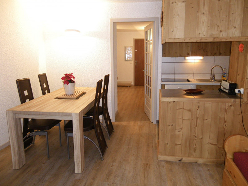 COIN REPAS APPARTEMENT LE PRAZ 14 - VALLOIRE CENTRE COIN REPAS APPARTEMENT LE PRAZ 14 - VALLOIRE CENTRE