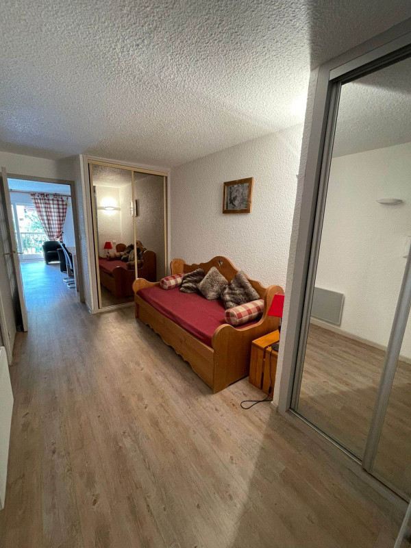 ENTREE - APPARTEMENT LE PRAZ 14 - VALLOIRE CENTRE ENTREE - APPARTEMENT LE PRAZ 14 - VALLOIRE CENTRE