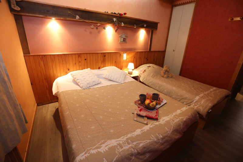 CHAMBRE - APPARTEMENT LA CORDEE 6 - VALLOIRE CENTRE CHAMBRE - APPARTEMENT LA CORDEE 6 - VALLOIRE CENTRE