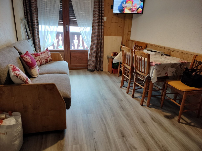 SEJOUR - STUDIO CASSETTES 5 - VALLOIRE CENTRE - VALLOIRE RESERVATIONS SEJOUR - STUDIO CASSETTES 5 - VALLOIRE CENTRE - VALLOIRE RESERVATIONS