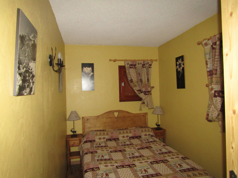 CHAMBRE - APPARTEMENT BERGERS 20 - VALLOIRE CENTRE CHAMBRE - APPARTEMENT BERGERS 20 - VALLOIRE CENTRE