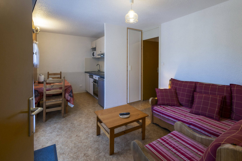 SALON - APPARTEMENT LES BERGERS 29 - VALLOIRE CENTRE - VALLOIRE RESERVATIONS SALON - APPARTEMENT LES BERGERS 29 - VALLOIRE CENTRE - VALLOIRE RESERVATIONS