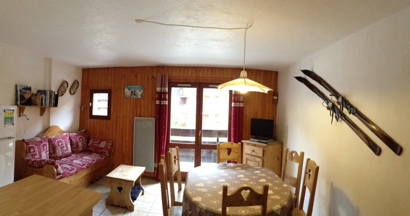 SALON - APPARTEMENT BERGERS 94 - VALLOIRE CENTRE - VALLOIRE RESERVATIONS SALON - APPARTEMENT BERGERS 94 - VALLOIRE CENTRE - VALLOIRE RESERVATIONS