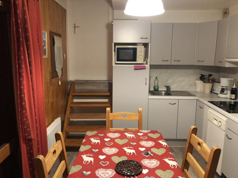 CUISINE - APPARTEMENT BERGERS 71 - VALLOIRE CENTRE CUISINE - APPARTEMENT BERGERS 71 - VALLOIRE CENTRE