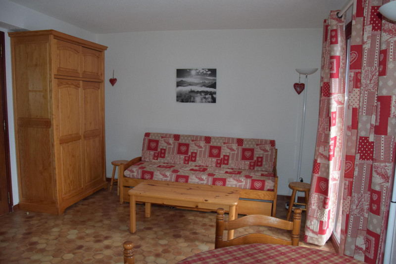 SALON - APPARTEMENT CRET DE PERE 6 - VALLOIRE CENTRE - VALLOIRE RESERVATIONS SALON - APPARTEMENT CRET DE PERE 6 - VALLOIRE CENTRE - VALLOIRE RESERVATIONS