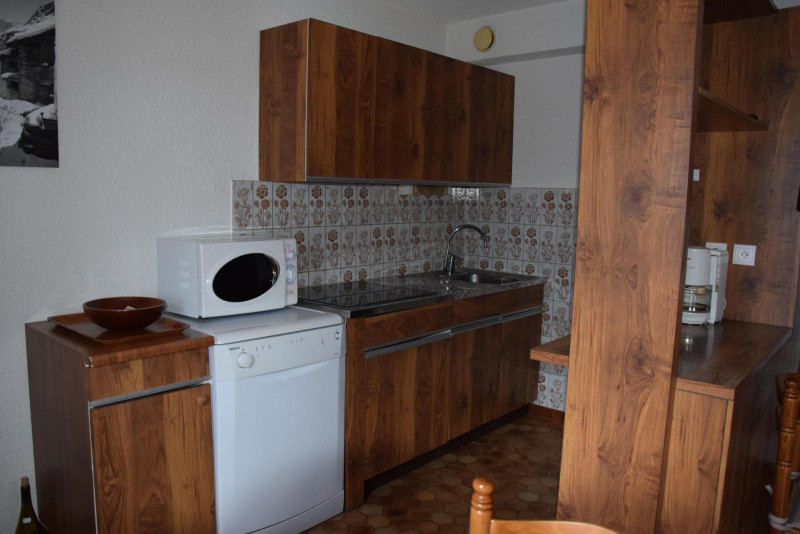 CUISINE - APPARTEMENT CRET DE PERE 6 - VALLOIRE CENTRE CUISINE - APPARTEMENT CRET DE PERE 6 - VALLOIRE CENTRE