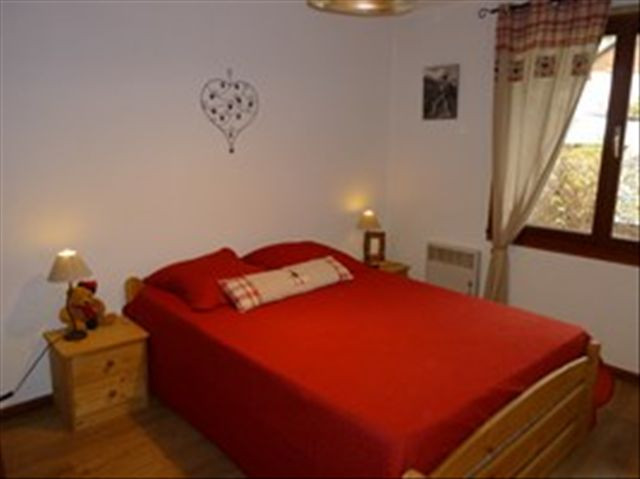 CHAMBRE - APPARTEMENT CRET DE PERE N°5 - VALLOIRE CENTRE CHAMBRE - APPARTEMENT CRET DE PERE N°5 - VALLOIRE CENTRE