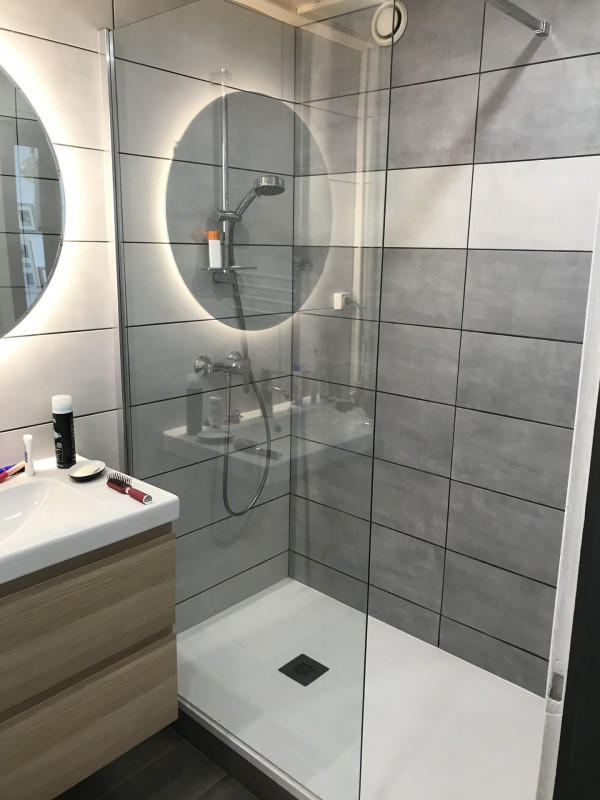 SALLE D'EAU - VAL D'AUREA 48 - VALLOIRE CENTRE SALLE D'EAU - VAL D'AUREA 48 - VALLOIRE CENTRE