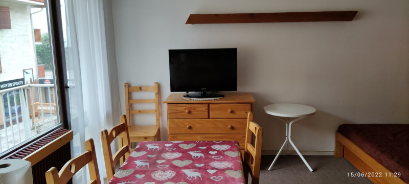 SALON - APPARTEMENT VAL D'AUREA 1 - VALLOIRE CENTRE - VALLOIRE RESERVATIONS SALON - APPARTEMENT VAL D'AUREA 1 - VALLOIRE CENTRE - VALLOIRE RESERVATIONS