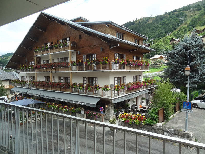 VUE BALCON - APPARTEMENT VAL D'AUREA 1 - VALLOIRE CENTRE - VALLOIRE RESERVATIONS VUE BALCON - APPARTEMENT VAL D'AUREA 1 - VALLOIRE CENTRE - VALLOIRE RESERVATIONS