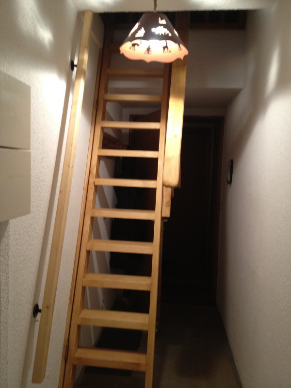 ESCALIER - STUDIO BON ACCUEIL 41 - VALLOIRE CENTRE - VALLOIRE RESERVATIONS ESCALIER - STUDIO BON ACCUEIL 41 - VALLOIRE CENTRE - VALLOIRE RESERVATIONS