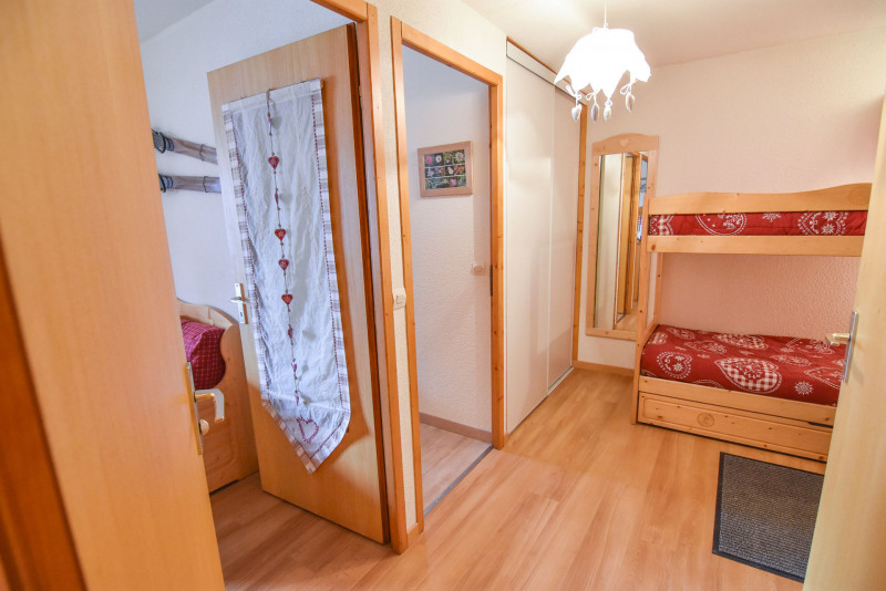 COIN CABINE - APPARTEMENT BON ACCUEIL 12 - VALLOIRE CENTRE COIN CABINE - APPARTEMENT BON ACCUEIL 12 - VALLOIRE CENTRE