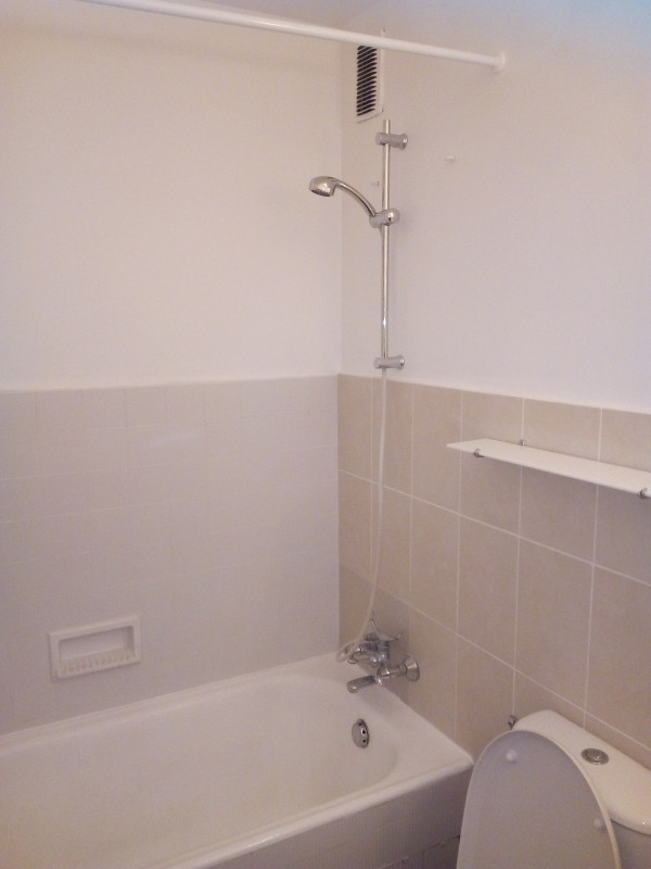 SALLE DE BAIN - STUDIO CARIGRAN -VALLOIRE CENTRE SALLE DE BAIN - STUDIO CARIGRAN -VALLOIRE CENTRE