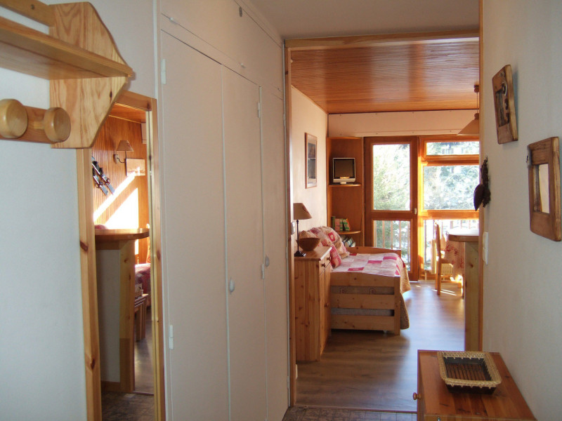 COULOIR- STUDIO CARIBOU 32 -VALLOIRE CENTRE COULOIR- STUDIO CARIBOU 32 -VALLOIRE CENTRE