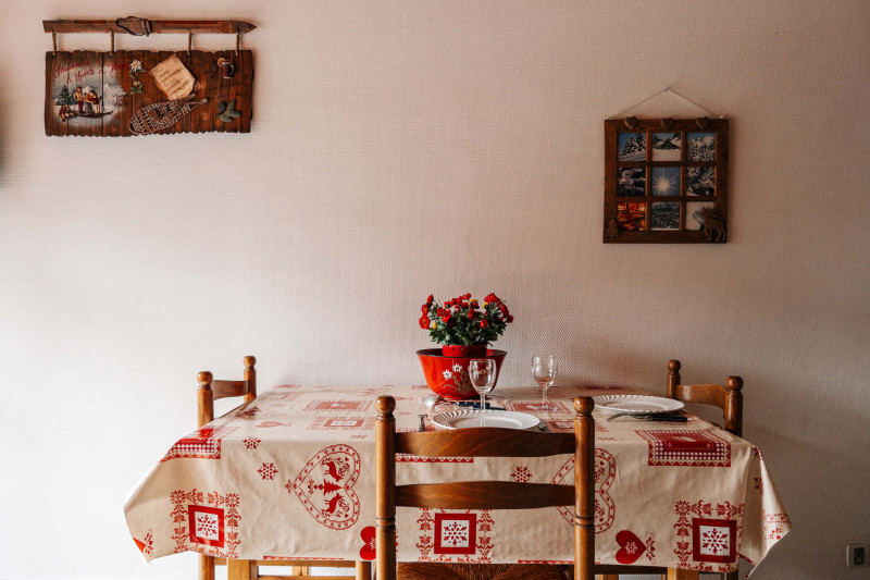 SEJOUR - STUDIO CARIBOU - VALLOIRE CENTRE SEJOUR - STUDIO CARIBOU - VALLOIRE CENTRE