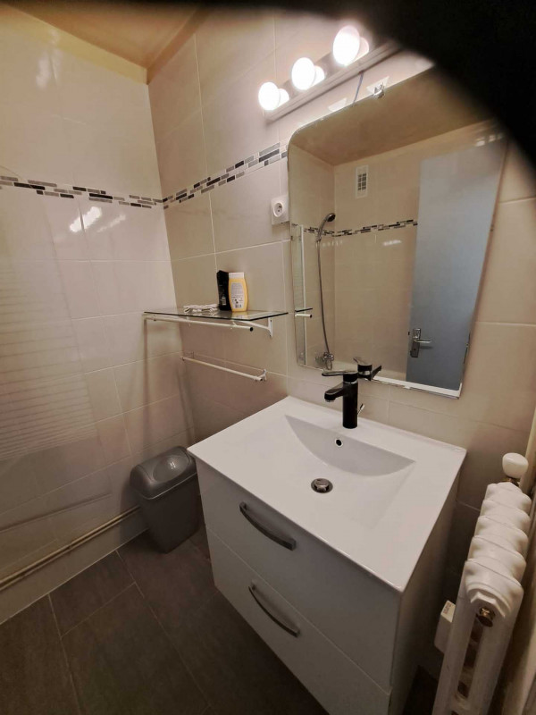 SALLE DE BAIN - APPARTEMENT ROYAL NEIGE 17 - VALLOIRE CENTRE SALLE DE BAIN - APPARTEMENT ROYAL NEIGE 17 - VALLOIRE CENTRE